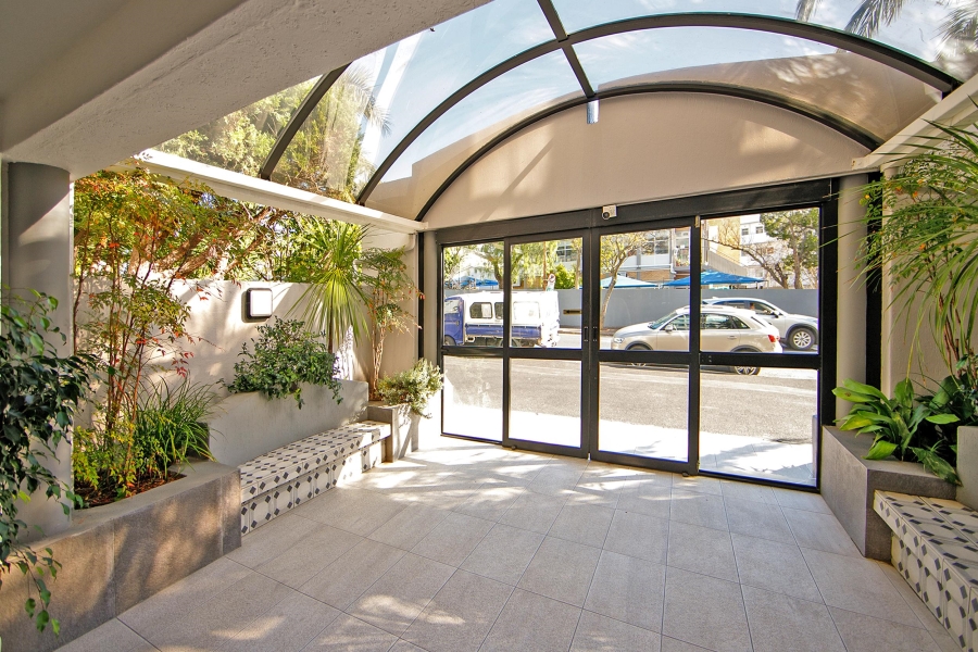 To Let 3 Bedroom Property for Rent in Fresnaye Western Cape